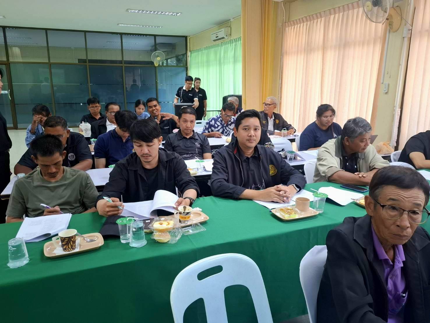 title - ปฏิรูปที่ดินจังหวัดเพชรบุรี มอบหมายให้ นายปรเดช พุธจันทร์ นักวิชาการปฏิรูปที่ดินชำนาญการ ร่วมประชุมรับฟังความคิดเห็น (ร่าง) แผนพัฒนาการเกษตรและสหกรณ์จังหวัดเพชรบุรี พ.ศ. 2571-2575